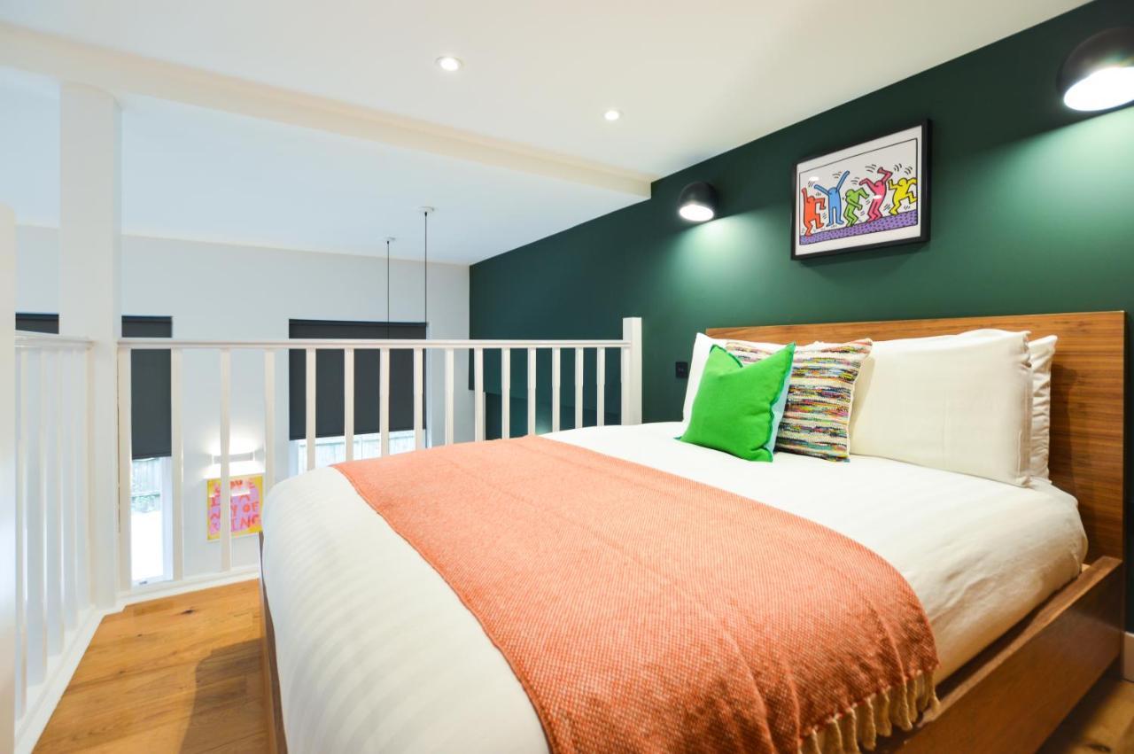Spacious West Hampstead Apartment With Mezzanine Bedroom By Concept Apartments ロンドン エクステリア 写真